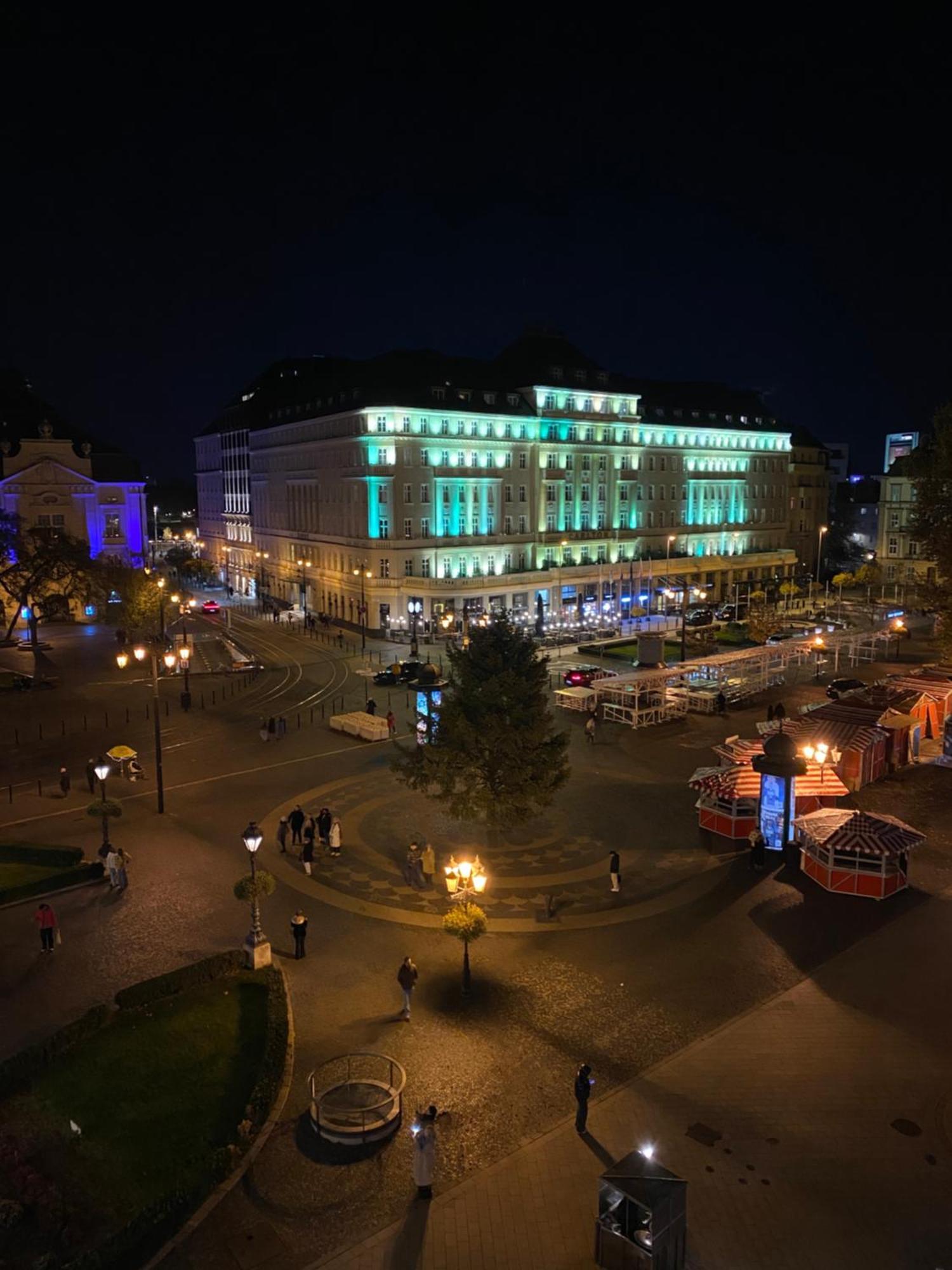 Modern Apartment In Historic City Center Old Town Bratislava Exteriör bild