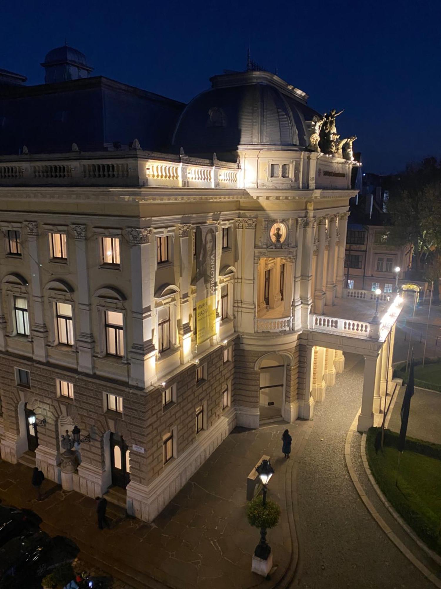 Modern Apartment In Historic City Center Old Town Bratislava Exteriör bild