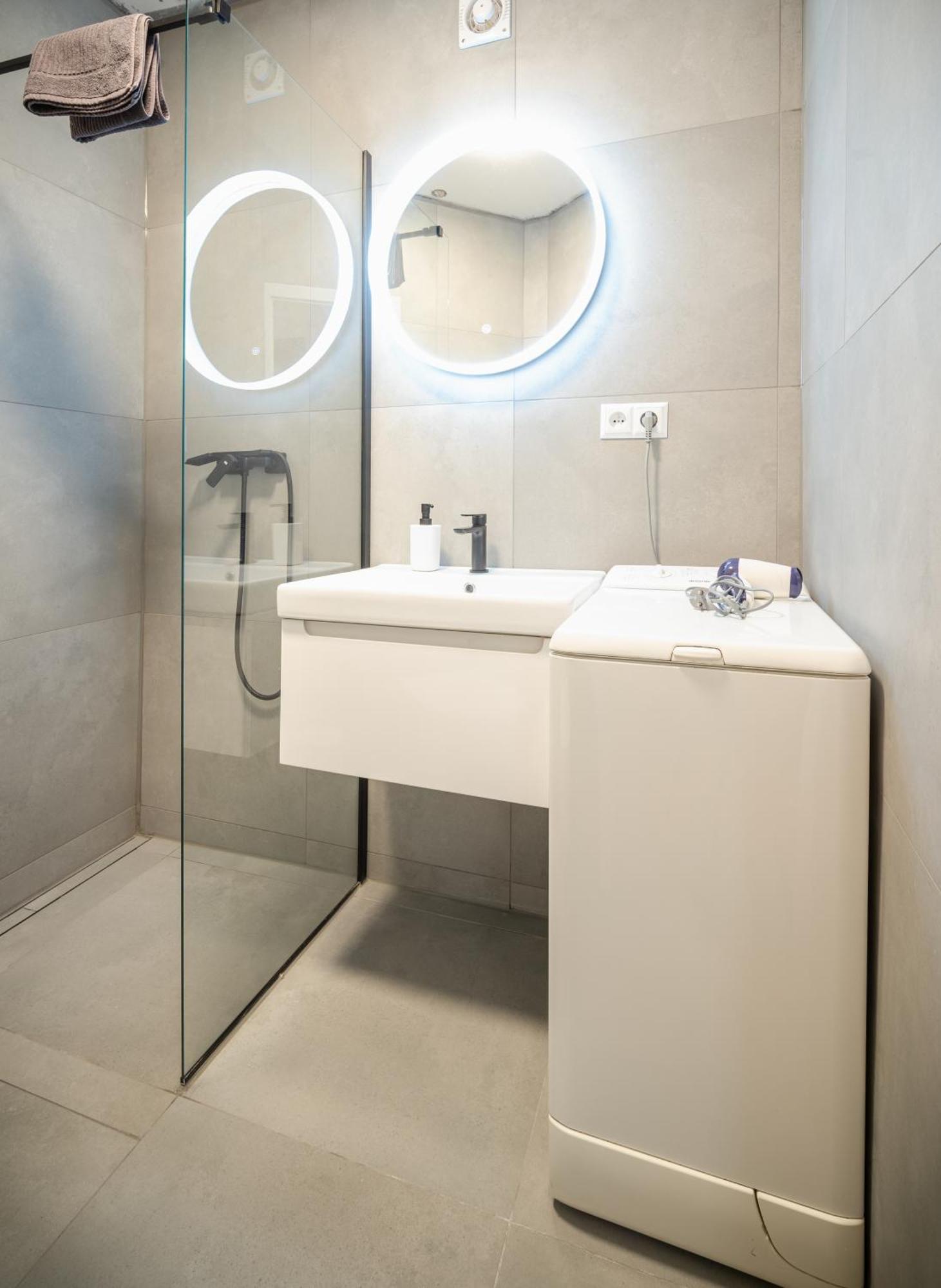 Modern Apartment In Historic City Center Old Town Bratislava Exteriör bild